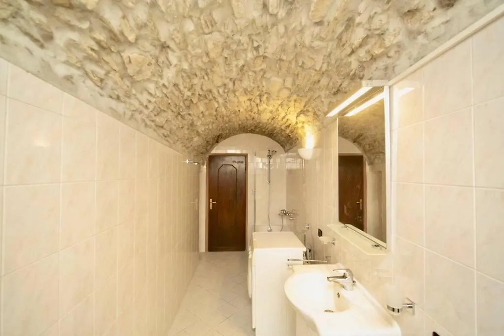 Contempora Apartments - Ca' Brenta Garden San Fedele Intelvi